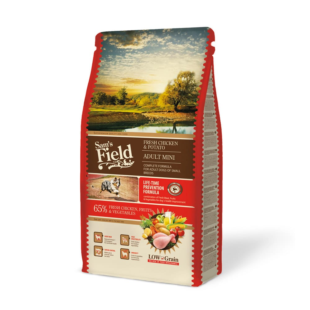 Hrană uscată Sam's Field Adult Mini cu pui și cartofi pentru câini de talie mică, sac de 8 kg.