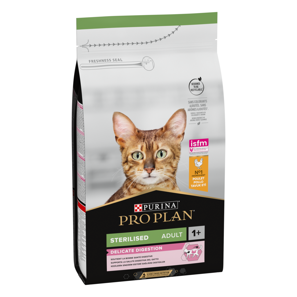 Sac de 10 kg cu hrană uscată super-premium Purina Pro Plan Sterilised Sensitive Digestion cu pui, pentru pisici sterilizate cu digestie sensibilă.