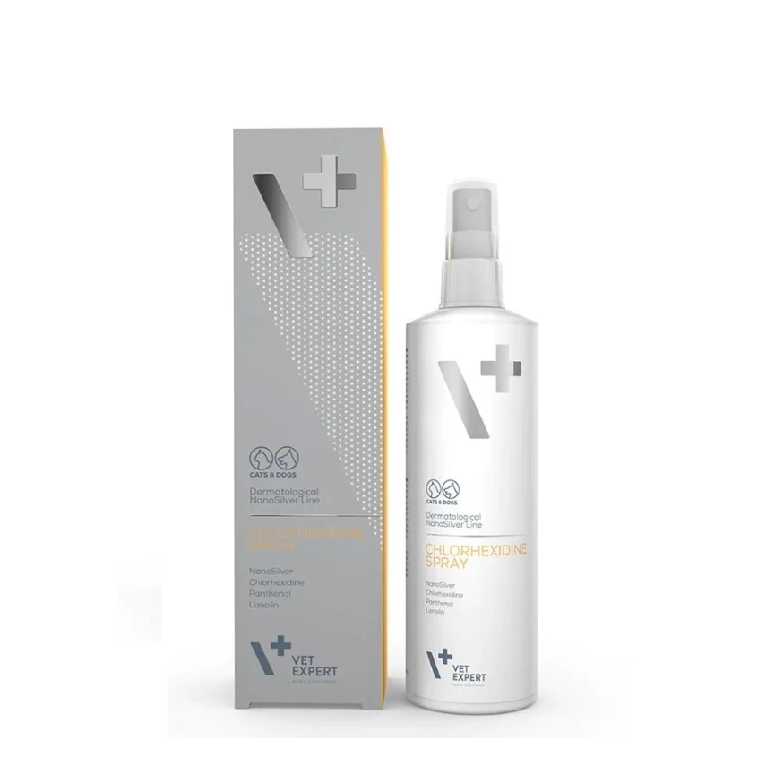Flacon de spray dermatologic VetExpert cu Nanosilver și Clorhexidină pentru îngrijirea leziunilor cutanate la animale.