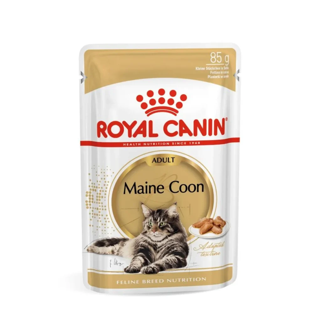Plic de 85 g cu hrană umedă Royal Canin pentru pisici adulte din rasa Maine Coon, cu bucățele fragede în sos.