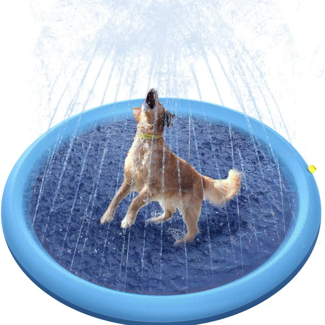 Piscină pentru câini cu sistem de stropire 2 în 1 marca Enjoy 150cm pentru zilele de vară.