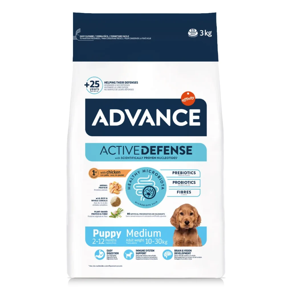 Sac de 3 kg hrană uscată Advance Dog Medium Puppy cu pui și orez pentru căței de talie medie.